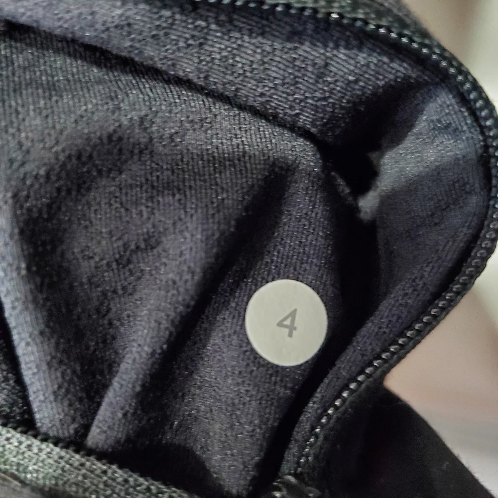 Lululemon Stride Jacket *BrushedBlack / White Coal Tinted Canvas Super Size 4
